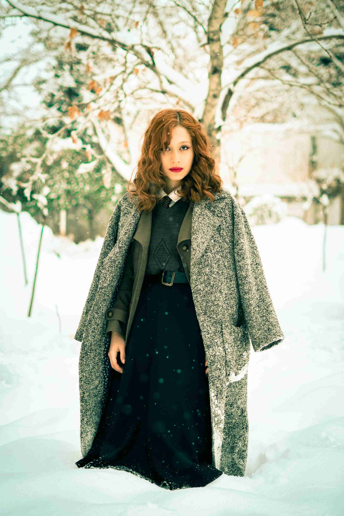 Best Petite Clothing for Women: Top 5 Must-Have Winter Outfits for 2024