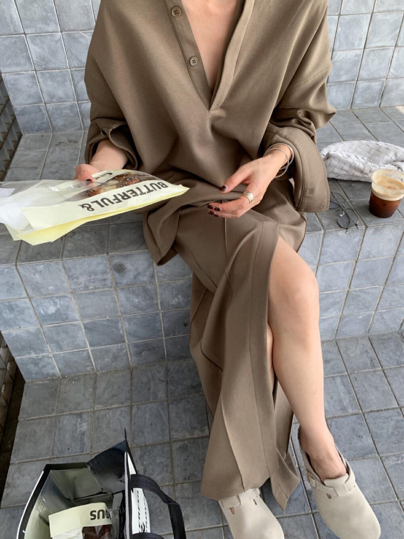 Solid color lazy deep V-neck sweatshirt + skirt suit