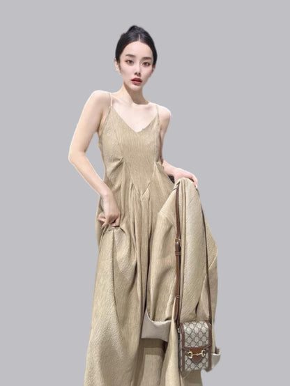 Powerful cold-toned suit + Mature and stylish salt-girl style suspender dress set