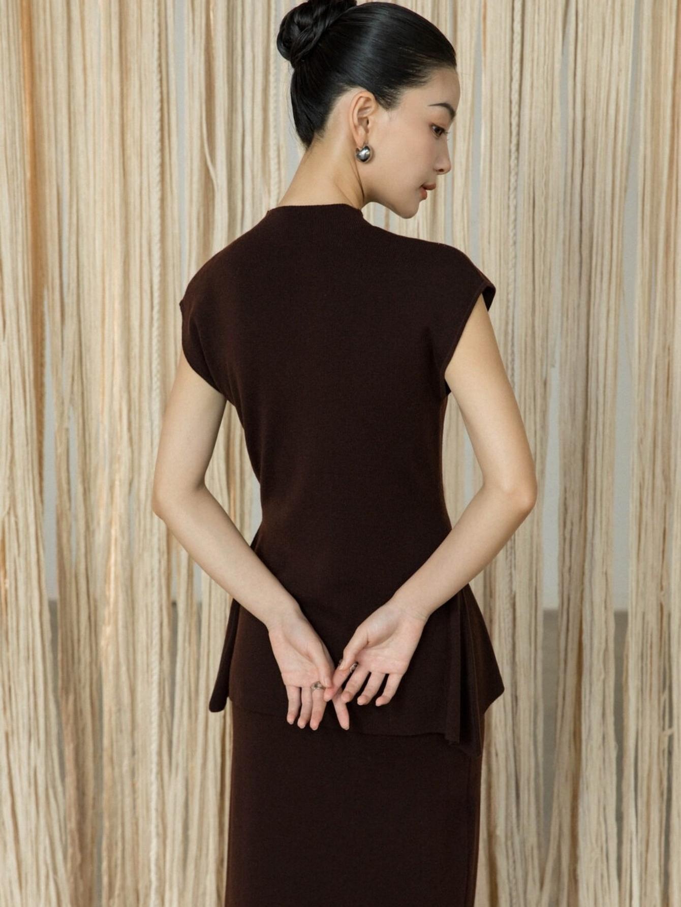 Elegant Slim-Fit Sweater and Pencil Skirt Set with Open-Back Design | Eliraya