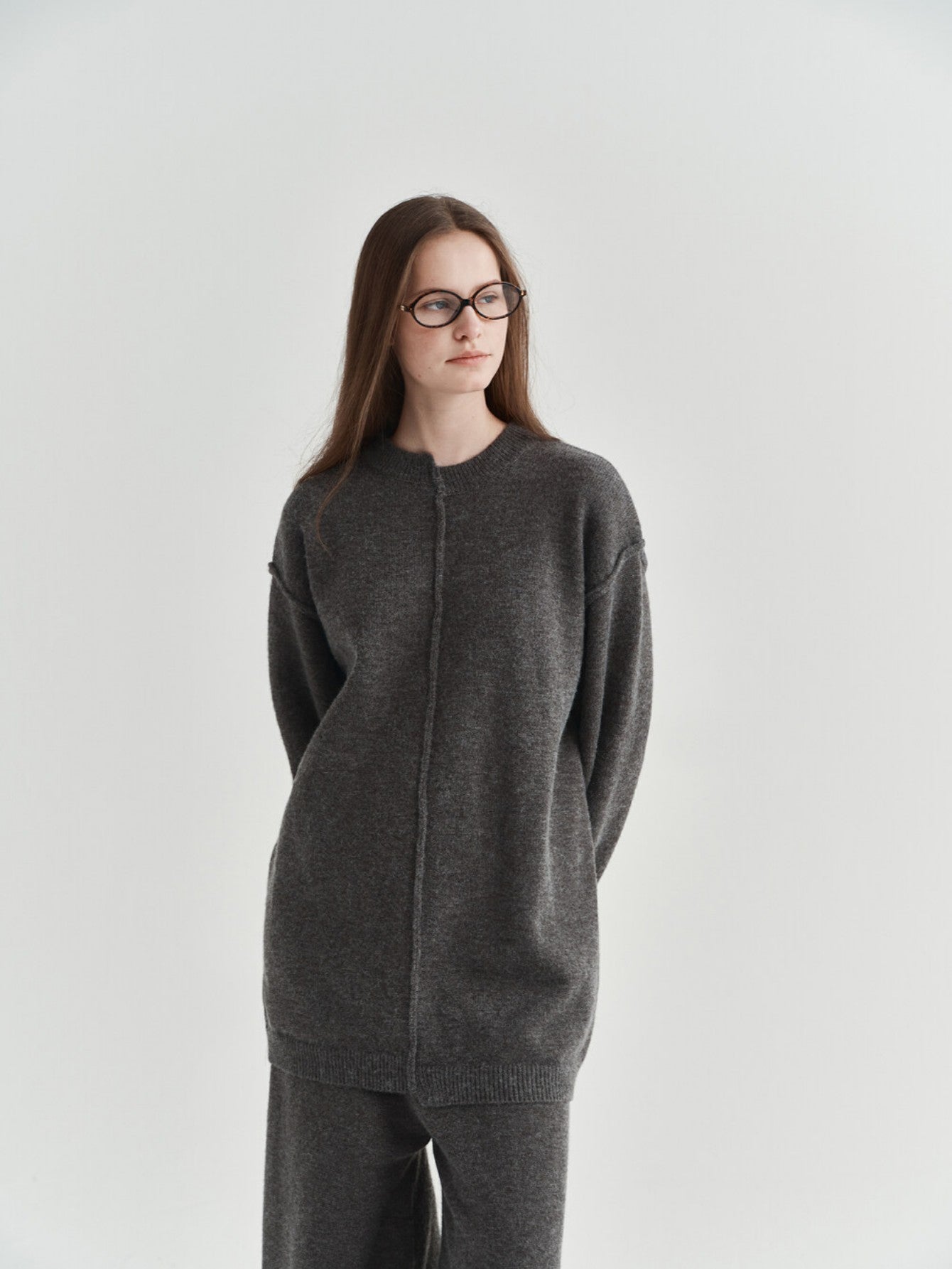 Eliraya cozy oversized knit sweater for women, a fashionable and warm pullover ideal for fall and winter layering.