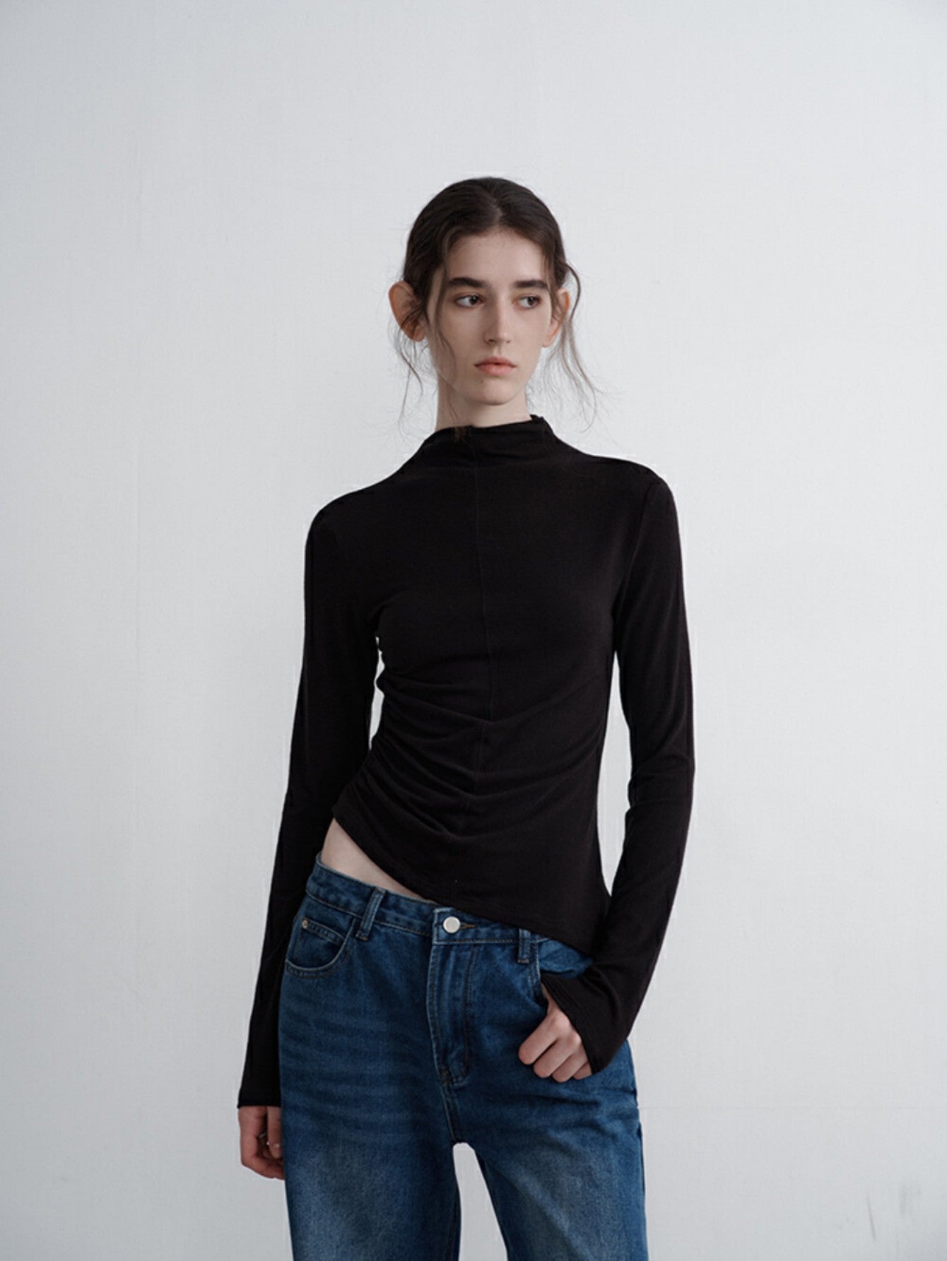 Eliraya elegant slim-fit knit T-shirt for women, featuring a chic stand collar and a stylish commuter design, perfect for layering or wearing alone.