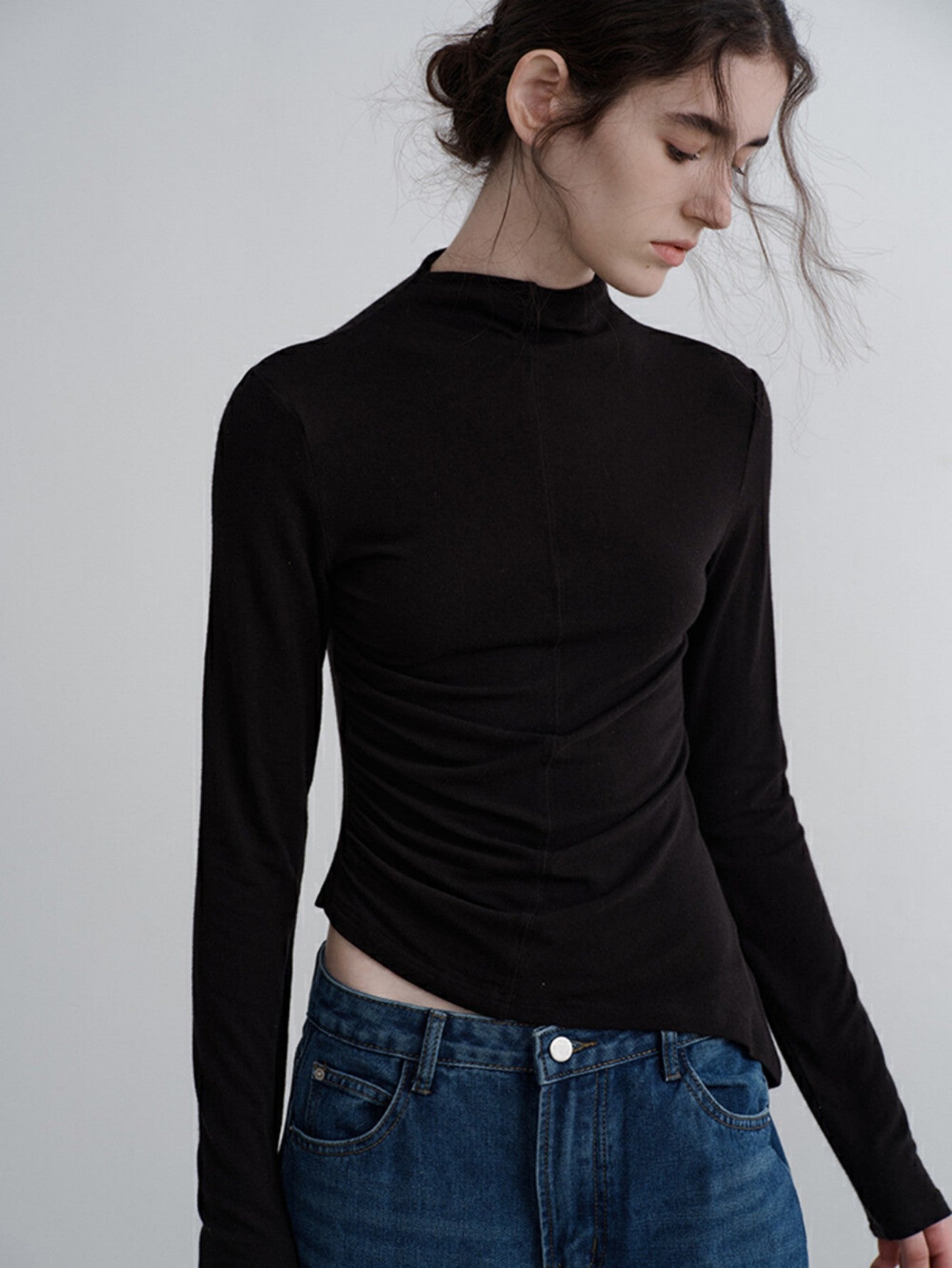 Eliraya elegant slim-fit knit T-shirt for women, featuring a chic stand collar and a stylish commuter design, perfect for layering or wearing alone.